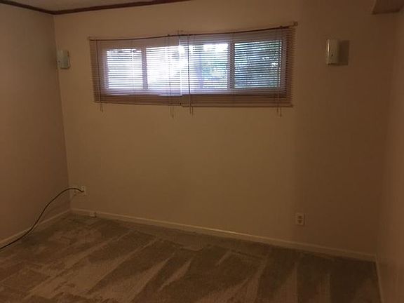 3rd image of 4933 Forest Ave #2