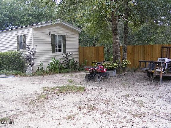 2nd image of 10353 Holden Dr