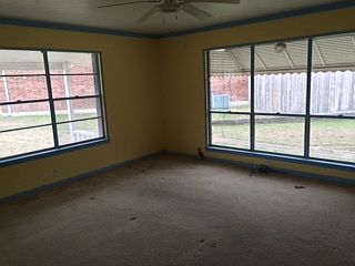 5th image of 101 Roaring Springs Dr