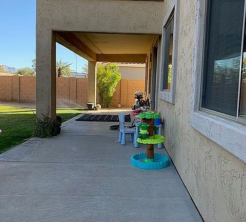 3rd image of 10754 E Medina Ave