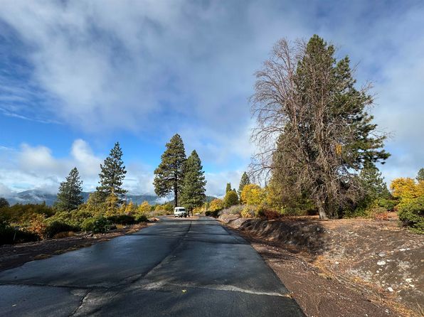 1371 Northridge Dr, Mount Shasta, CA 96067