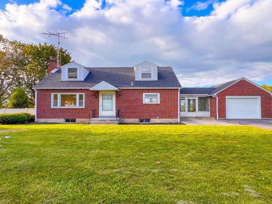 345 Kindt Corner Rd, Leesport, PA 19533