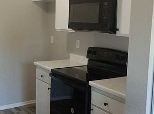 1657 W Avenue J8 APT 122, Lancaster, CA 93534