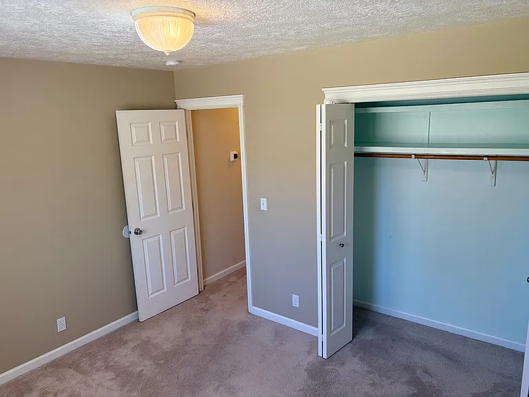 300 W Spicewood Dr — Photo 15
