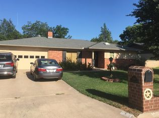 1704 Country Club Dr, Sweetwater, TX 79556