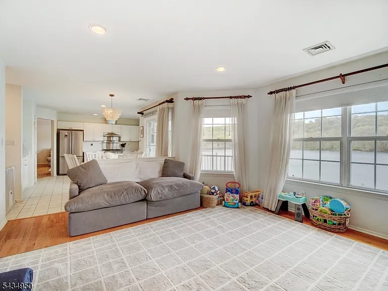 14 Lagoon Way — Photo 19