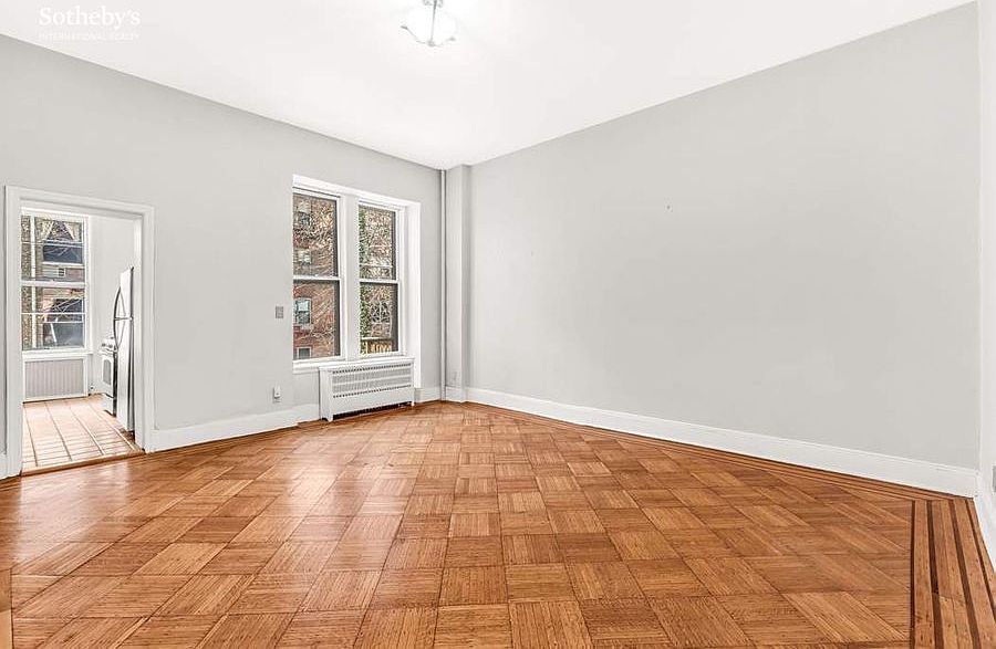 1st image of 222 W 71st St APT 2