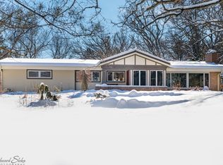 4705 Shady Oaks Ln, Crystal Lake, IL 60012
