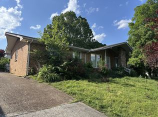 3708 Anderson Rd, Nashville, TN 37217