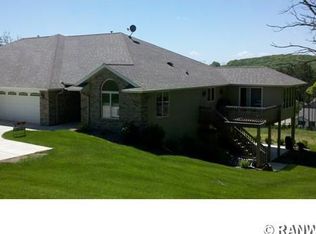 4222 Williamsburg Dr, Eau Claire, WI 54703