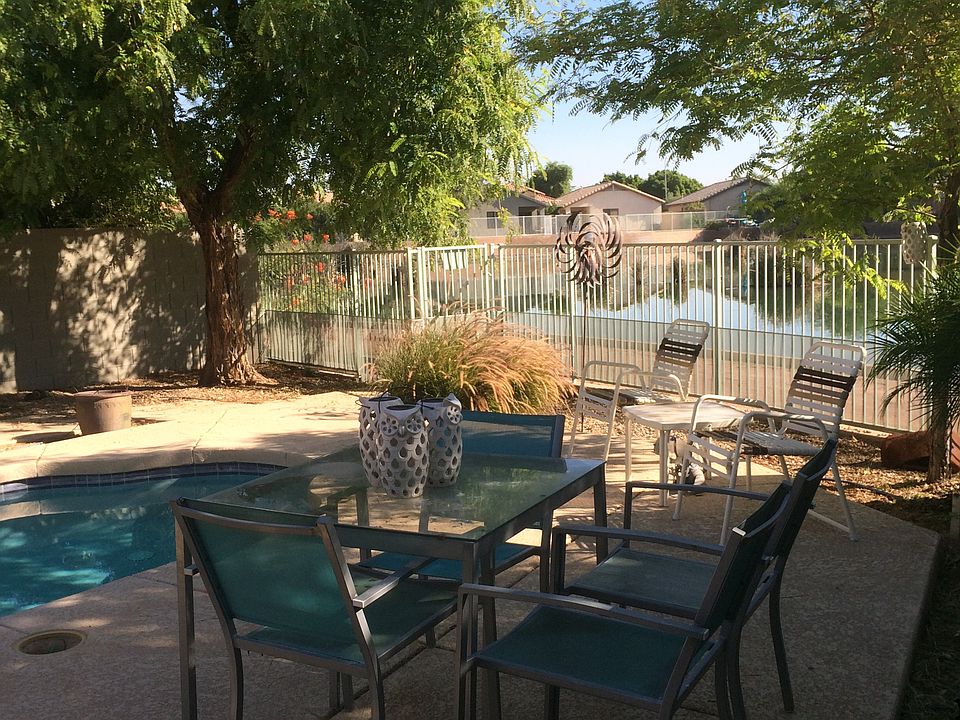 2nd image of 11010 W Wilshire Dr