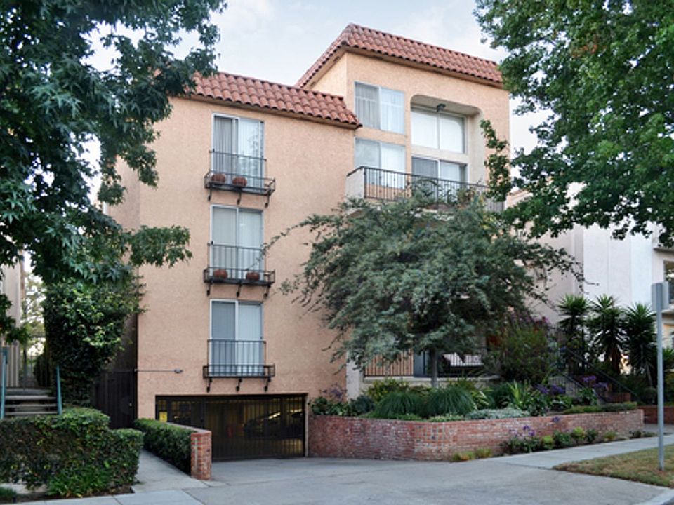 1st image of 219 Montana Ave APT 303