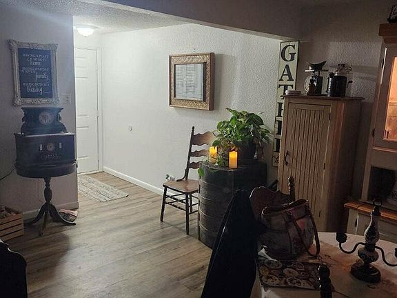 2nd image of 9 Douglas Ln #9