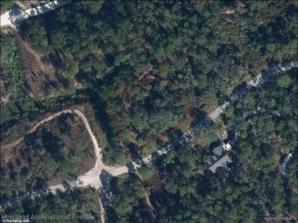 3323 Lake Hill Dr, Lake Placid, FL 33852