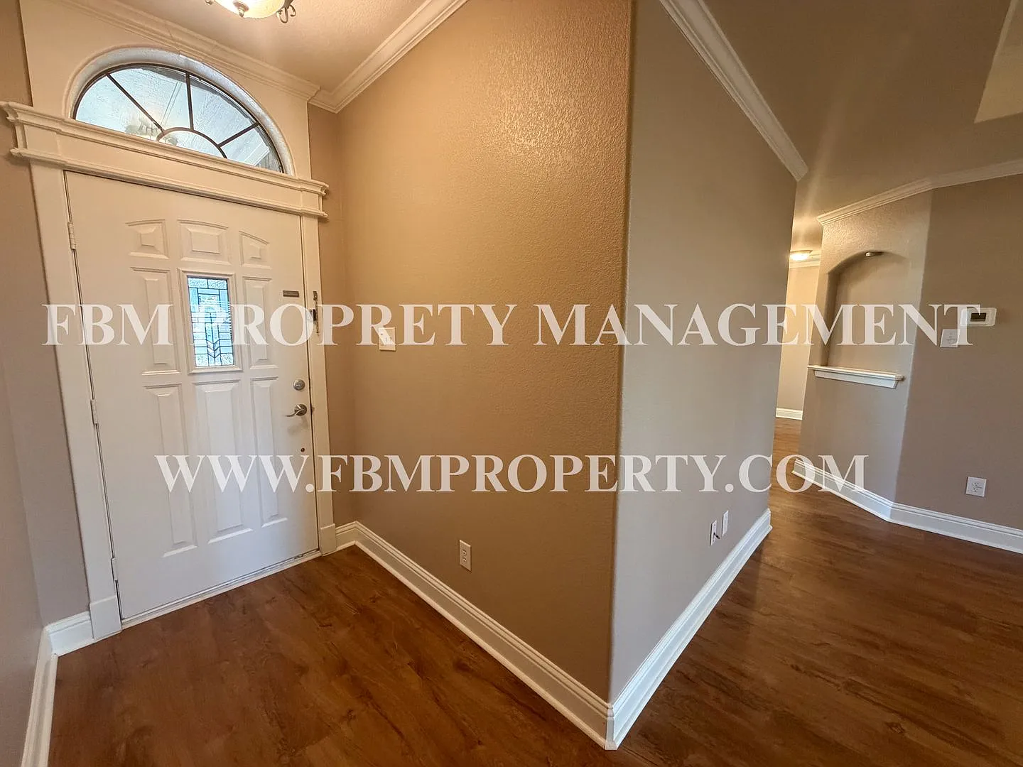 163 Highland Drive - Cozy 3 Bedroom, 2 Bathroom + Office in Ennis, TX! — Photo 4