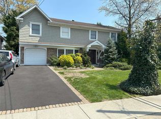 2418 Legion St, Bellmore, NY 11710