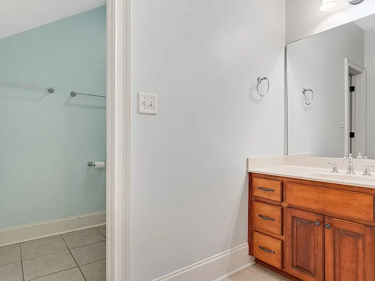 146 Hank Dr — Photo 16