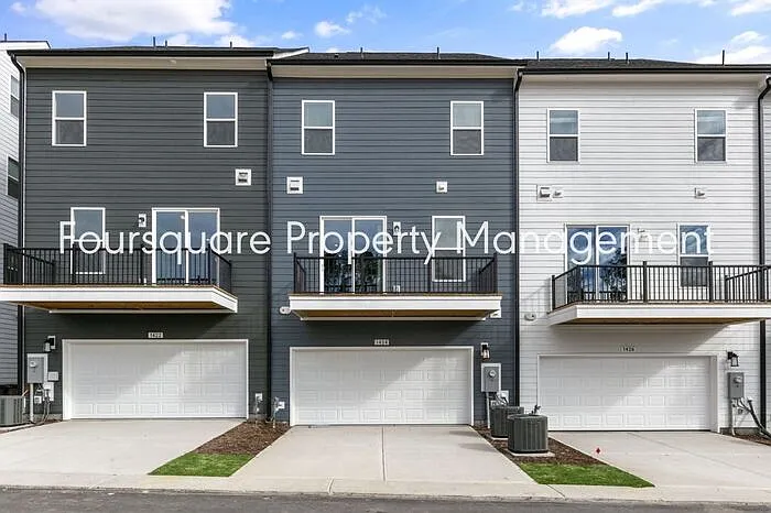 1424 Grove Village Rd — Photo 4