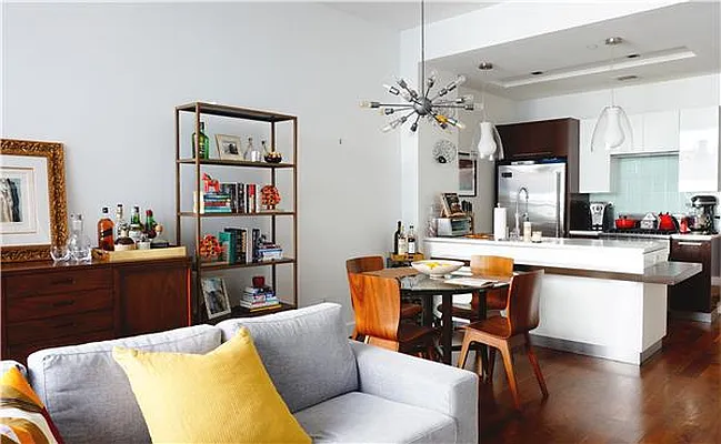 Sold by R New York | media 21