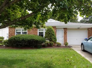 17 Tennis Ct, Brick, NJ