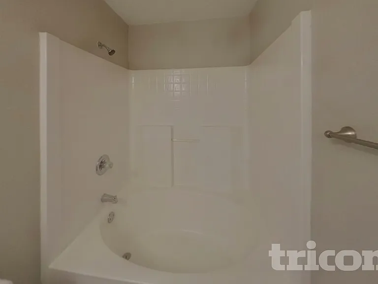 10525 Flamewood Dr — Photo 13