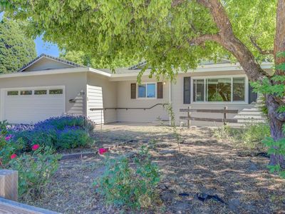 310 Rockfellow Dr, Mount Shasta, CA, 96067