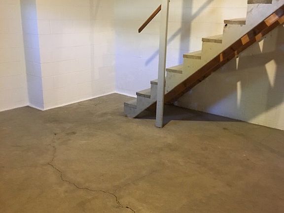4th image of 3827 Municipal Way