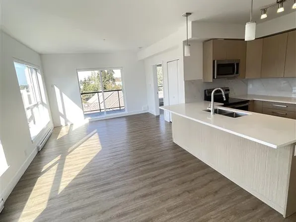 3070 Kilpatrick Ave #402, Courtenay, BC V9N 0G7