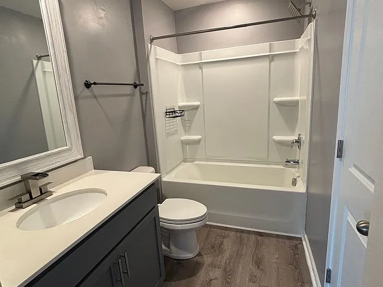 1210 N Norwhich Ln — Photo 14