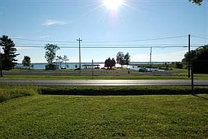 3rd image of 1255 State Highway 285