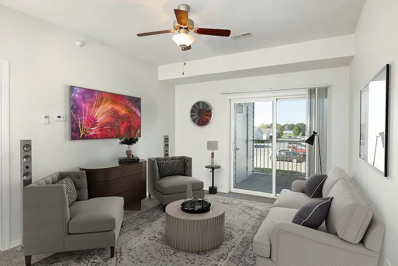 Regency Apartment Homes — Photo 2