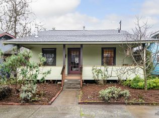 122 Cross Pl, Eugene, OR 97402