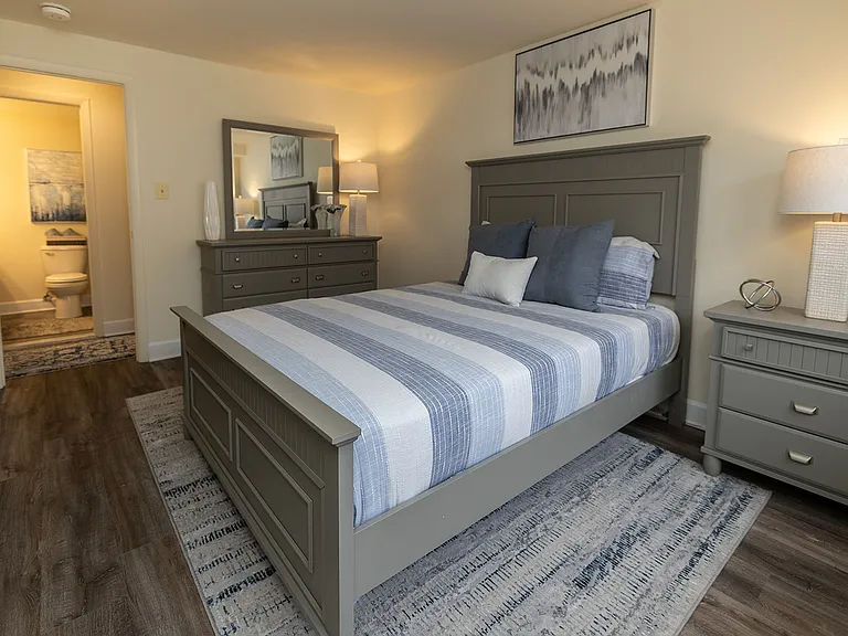 Cromwell Valley Apartments — Photo 9