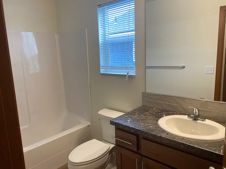 2307 N Bessie Rd — Photo 15