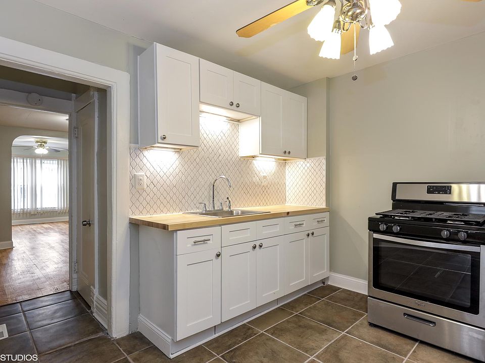 1st image of 319 N Homan Ave #1