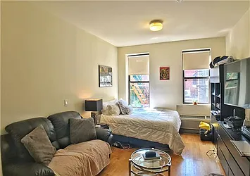 Rented by Century 21 Metropolitan