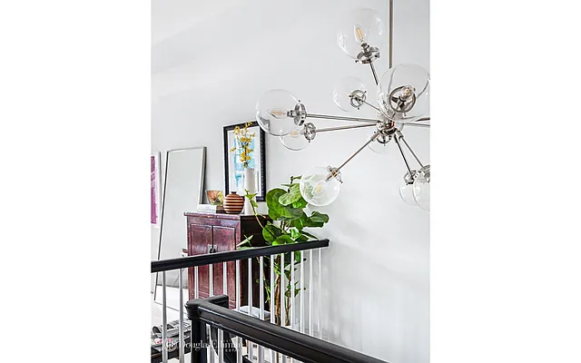 Sold by Douglas Elliman | media 21