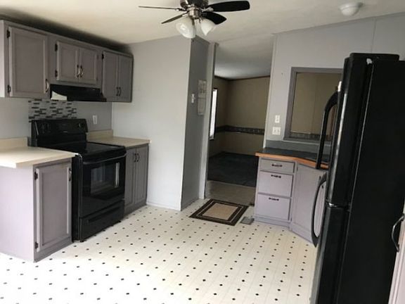 4th image of 103 Church St