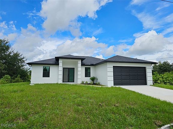 2nd image of 2708 Helen Pl