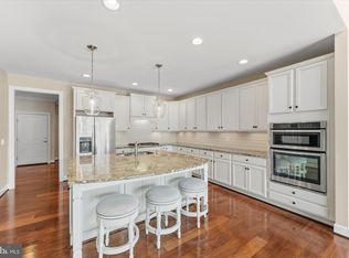 44237 Silverpalm Grove Ter, Leesburg, VA 20176