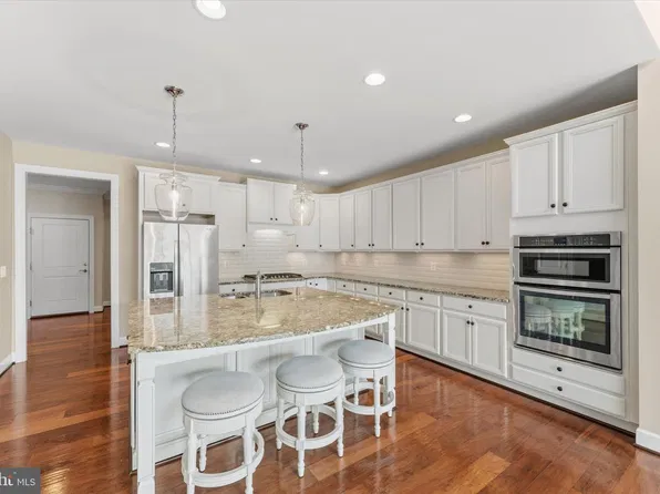 44237 Silverpalm Grove Ter, Leesburg, VA 20176