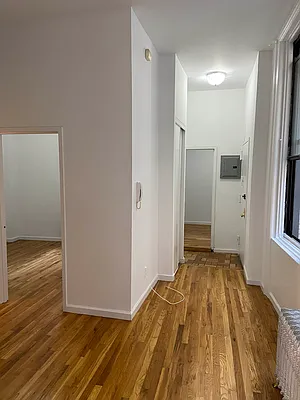 Rented by City Connections Realty | media 9