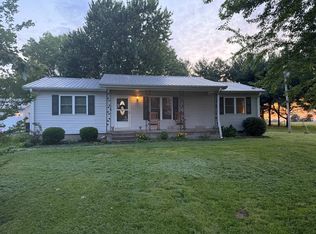 1069 County Road 2050 E, Fairfield, IL 62837