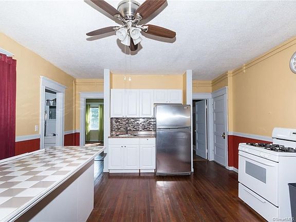 3rd image of 24 McClintock St #3