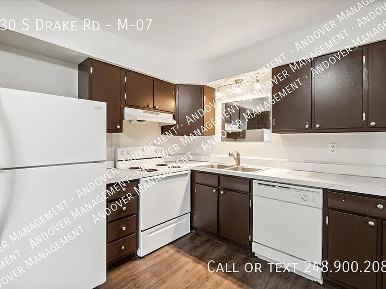 330 S Drake Rd #M-07 — Photo 38