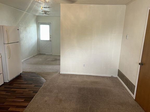 3rd image of 300 N 5th St APT A