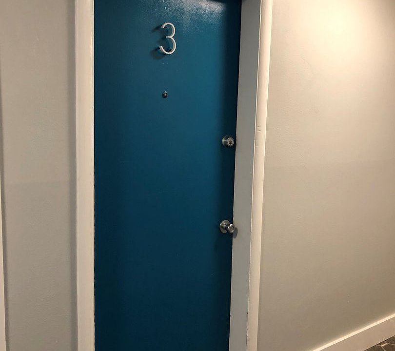 1st image of 3219 Russell Blvd APT 3