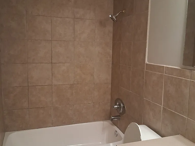 2435 NW 4th Ter #2437 — Photo 7