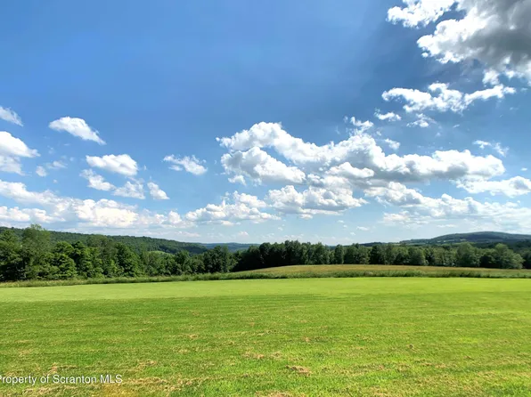 4 State Route 2014, Union Dale, PA 18470