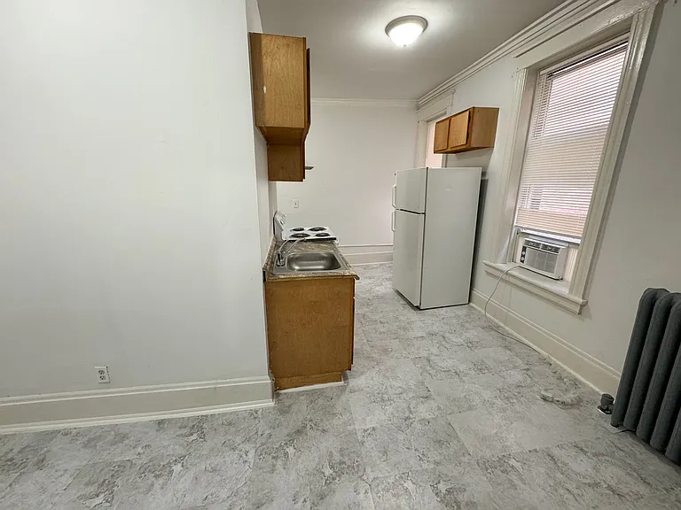 208 Main St #3H — Photo 10